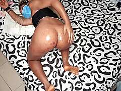 my yellow pawpaw girlfriend loves that dildo deep inside!