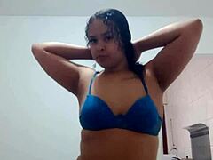 Gostosa Dançando Funk Putaria Bem Gostoso E Mostrando Seus Peitinhos Gostosos Para A Camera 😘