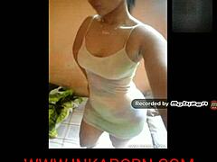 i'm that hot webcam girl showing my pussy