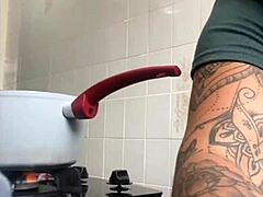 i like to show my swollen slit, it's so big.