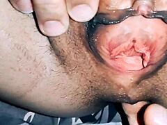 does the mature milf love huge anal?