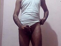 Who knew a simple handjob could bring such intense pleasure for this Pakistani boy?