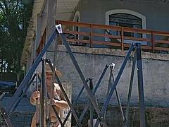 Montando Uma Tenda Na Ch�cara Usando Um Body Socado No Rabo! Flashing And Exhibitionists In Usa Style!