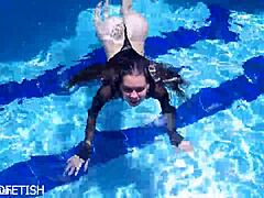 I Feel So Sensual in My Latex Body Underwater as Jessica Bunny, Exploring the Pool's Depths with My Submissive Vibes