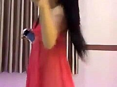 Exposed Full Nude Shots of Vietnamese Star Lâm Minh Hằng!