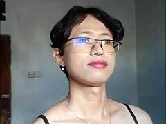 Amateur Shemale In Black Bra And Stockings Cums Hard On Handkerchief