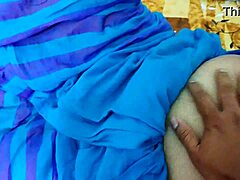 I feel so drawn to this desi homemade wife, her round super sexy ass just pulls me in with that cheating vibe and kisses