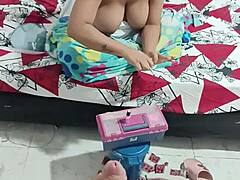 colombian amateur masturbates her wet shaved pussy close-up while wife does nails