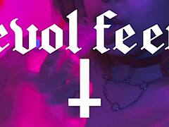 im smokin but cant stop worshipin ur feet!!