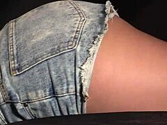 damn that candle heat on her fat ass leads to wild pussy lick orgasm -xattlalust-