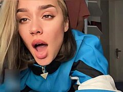 Best Friend's Girlfriend Blows Me While He Shops