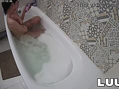 i luv watching elika shave legs flashing tits voyeur bathroom reality