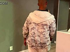 She hit SP and they played anal hard.